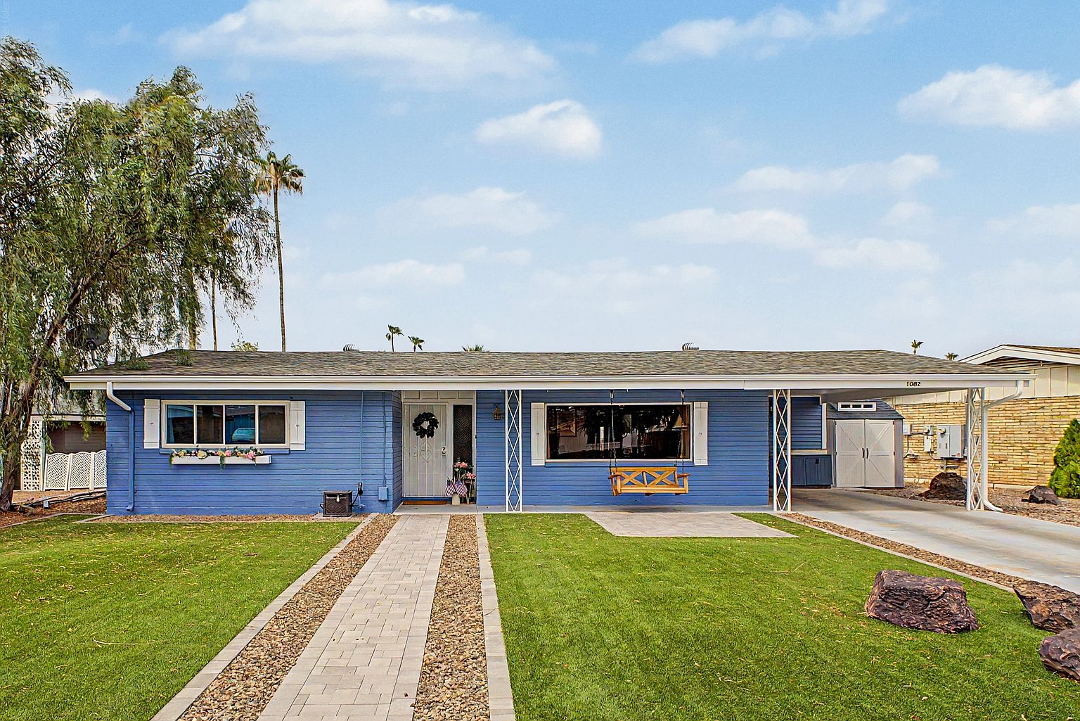 1002 S Longwood Loop photo 2