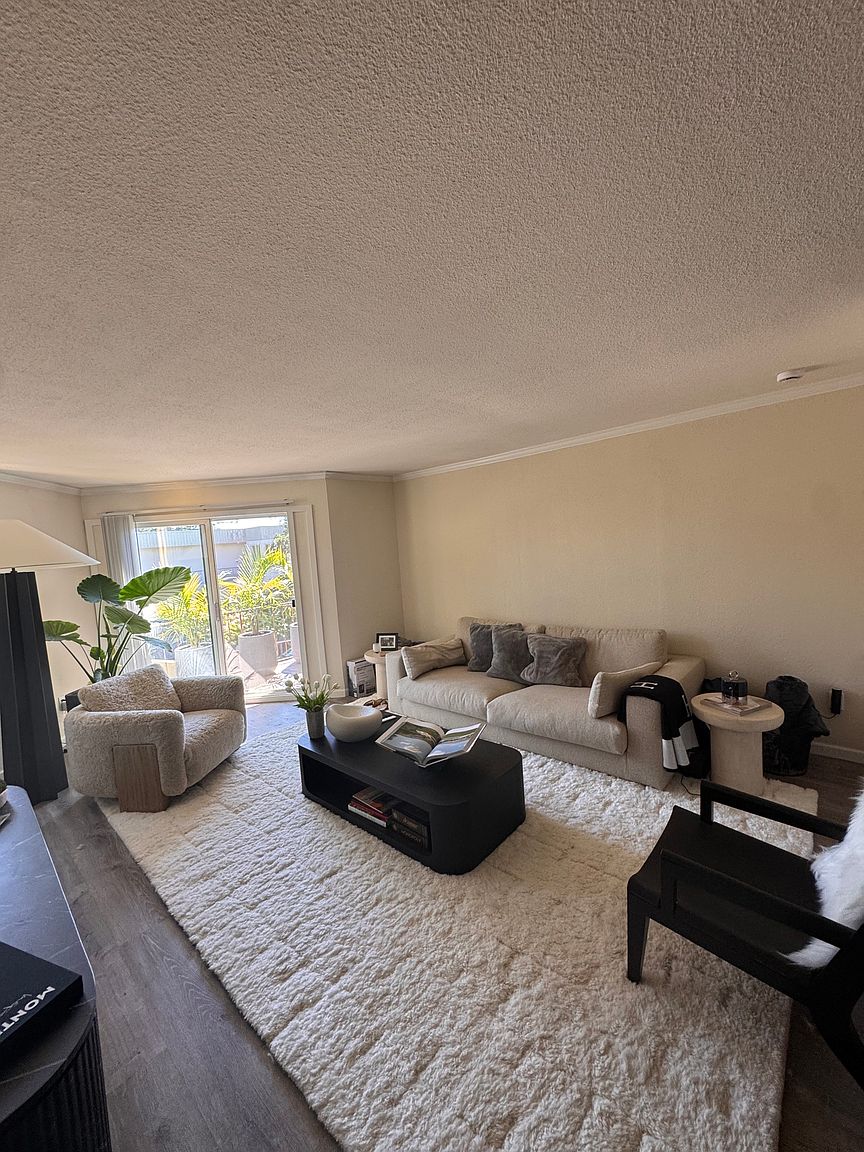 213 Lower Via Casitas photo 2