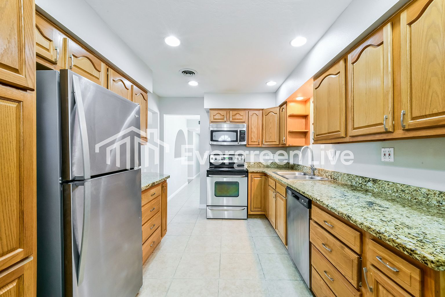 835 S Revolta Cir photo 5