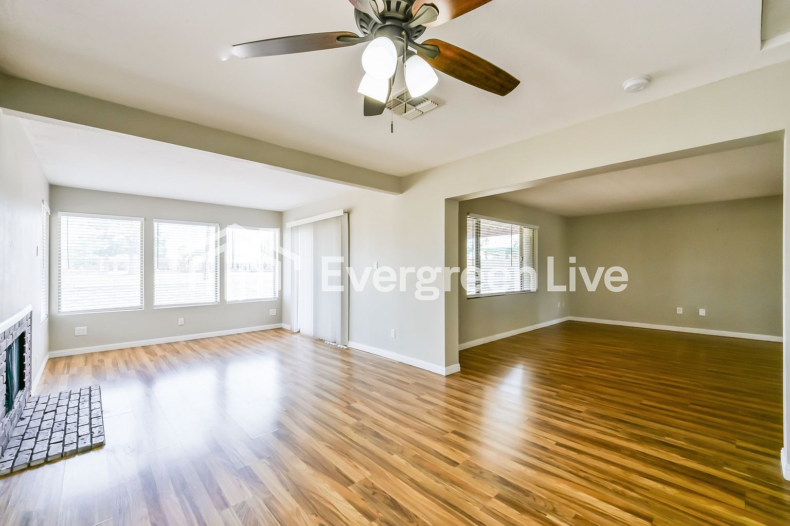 835 S Revolta Cir photo 4