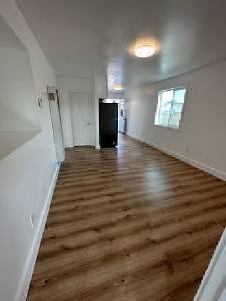 Apartments on Louise St · San Rafael photo 5