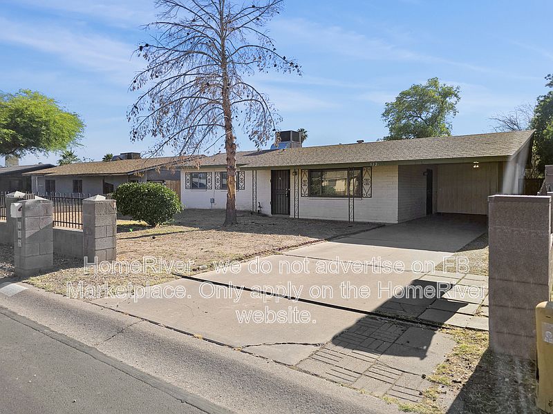 512 S 75th Pl photo 3