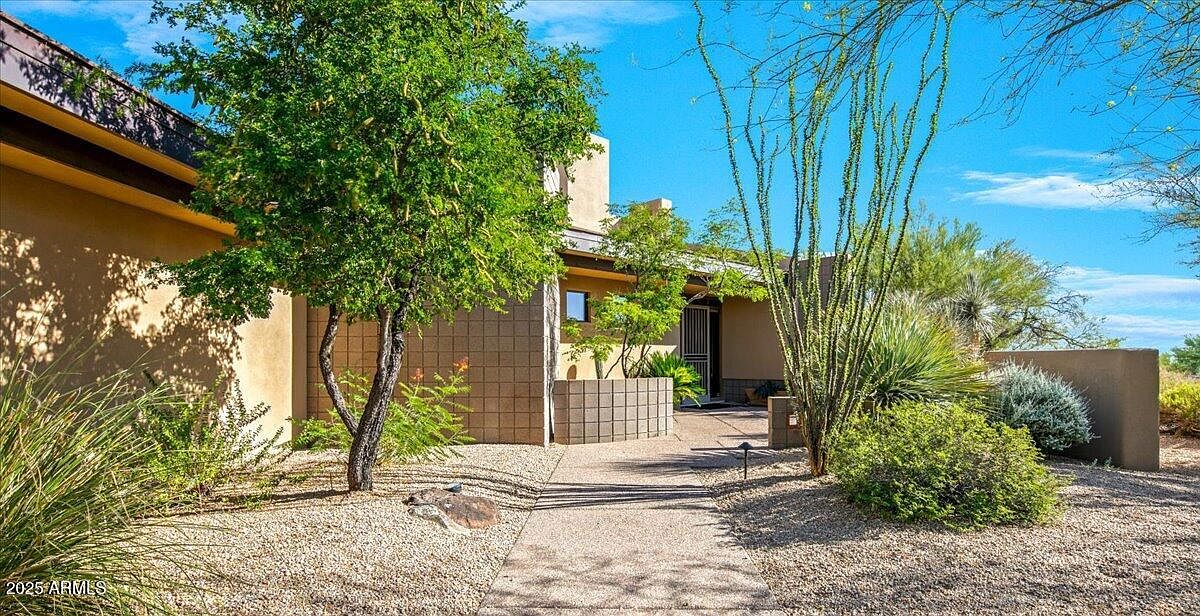 10507 E Fernwood Ln Scottsdale, AZ 85262 photo 3