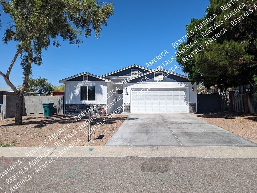526 S Crismon Rd Mesa, AZ 85208 photo 2