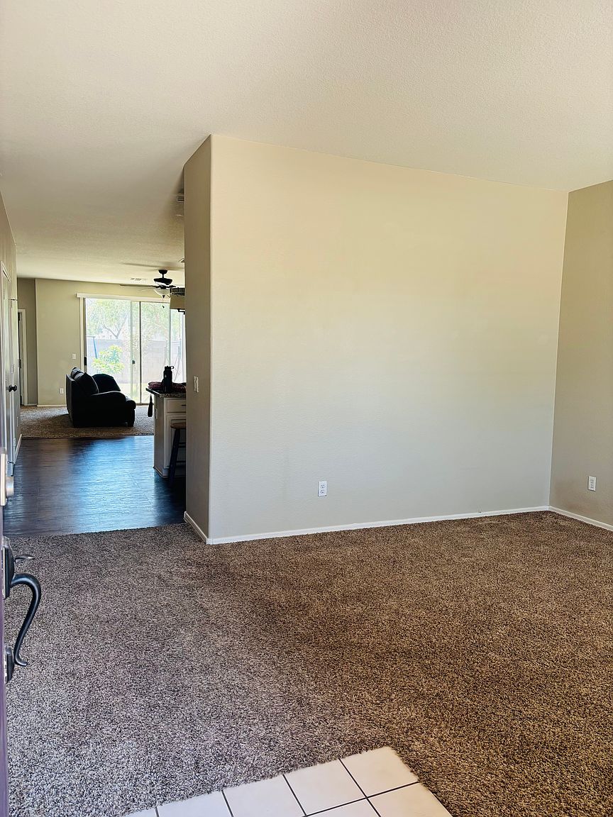 10531 E Flossmoor Ave photo 2