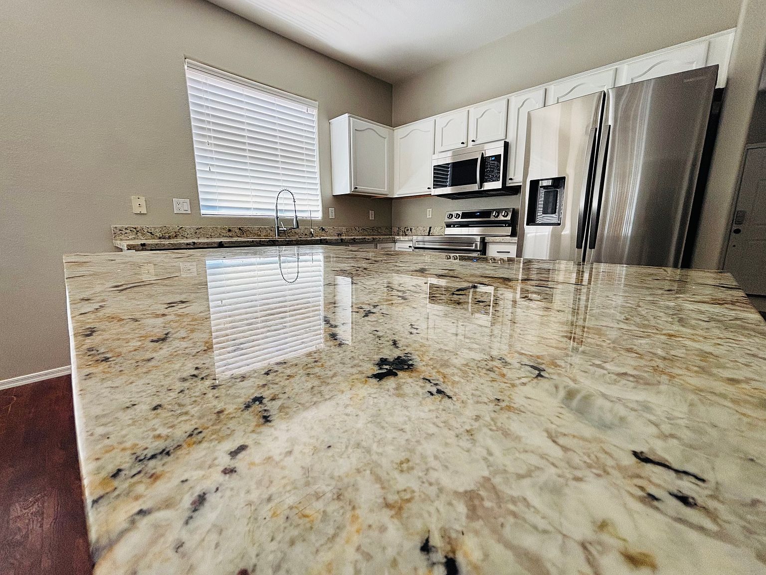 10531 E Flossmoor Ave photo 5