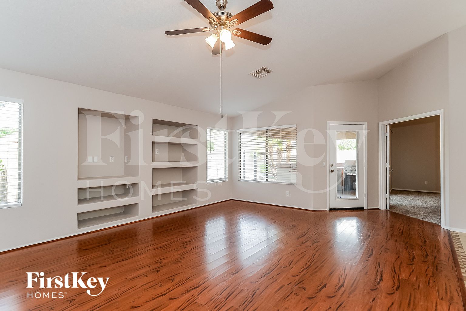 653 S Parkwood Mesa, AZ 85208 photo 3