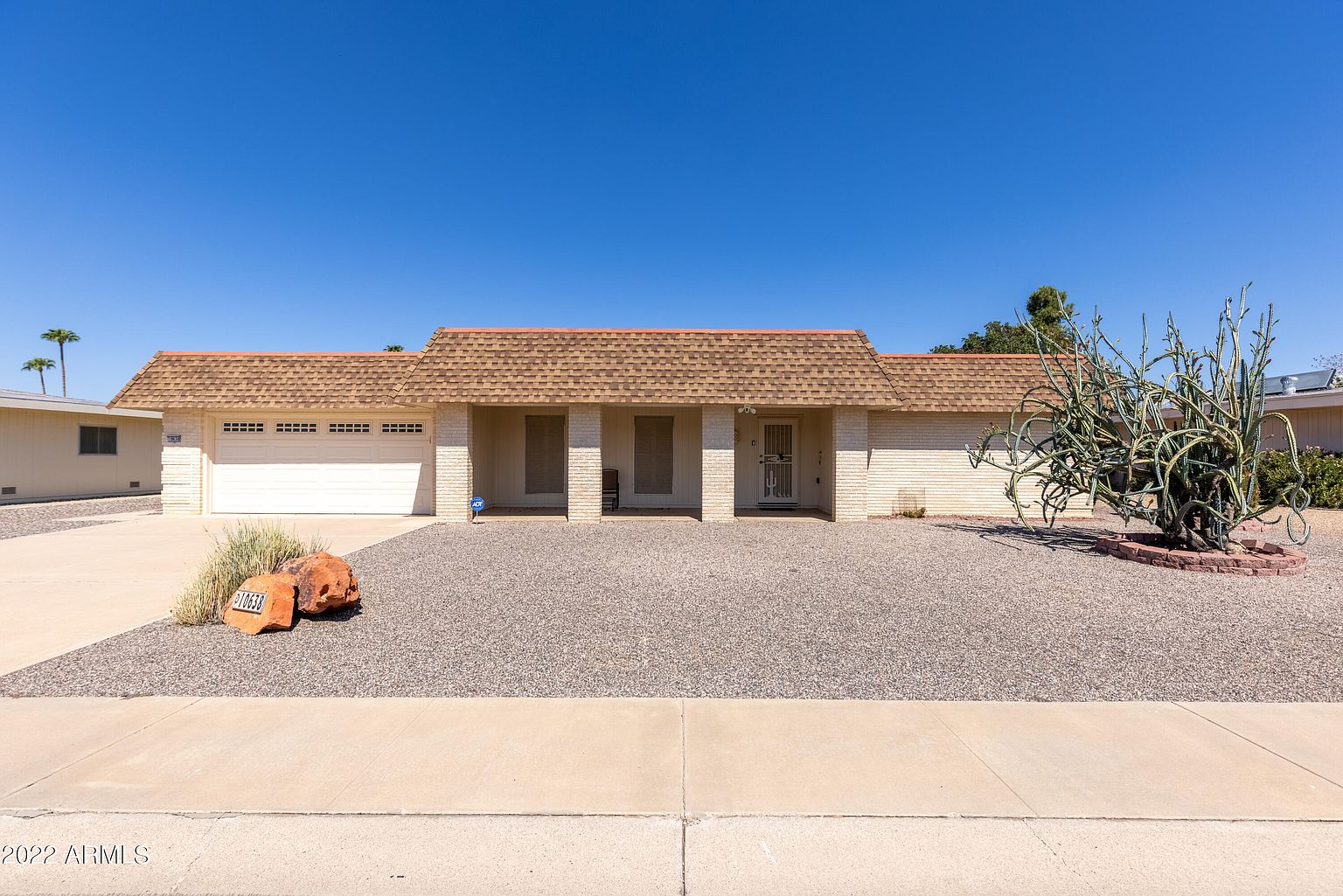 10638 W Sequoia Dr Sun City, AZ 85373 photo 2