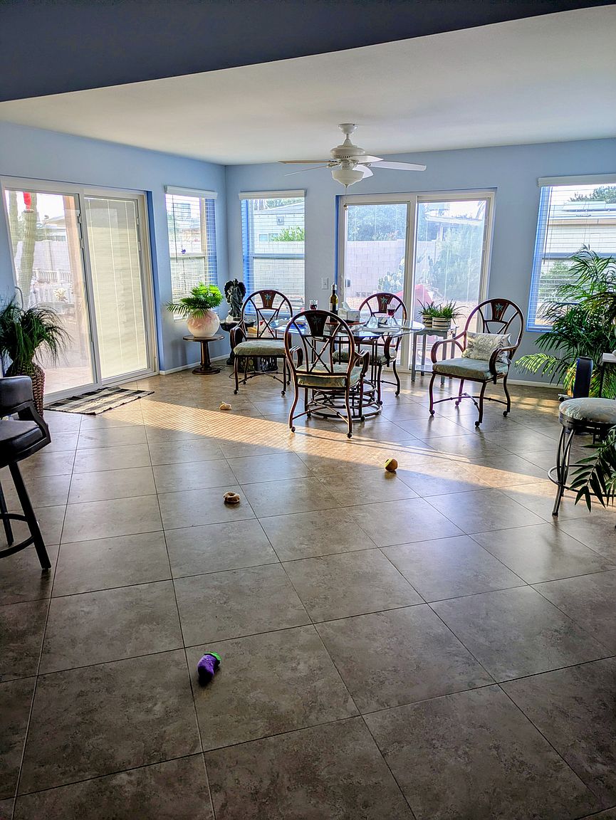 10818 W Welk Dr photo 5