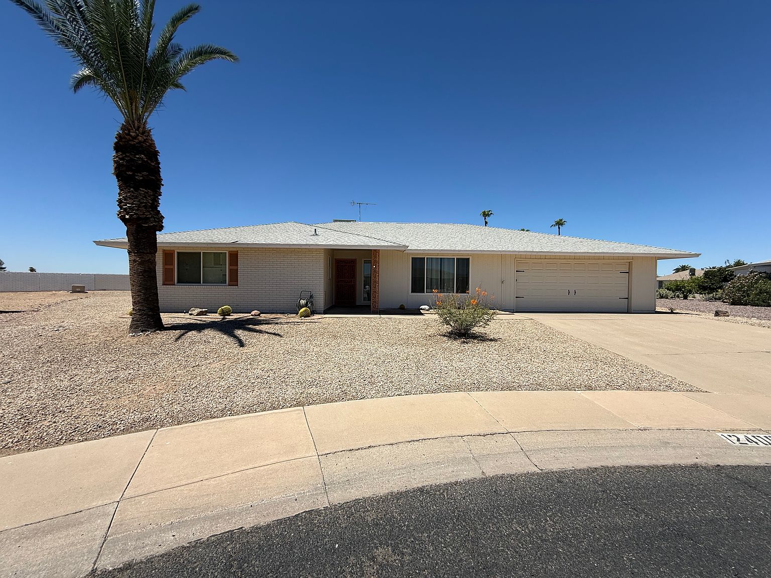 12406 N Vista Grande Ct Sun City, AZ 85351 photo 2