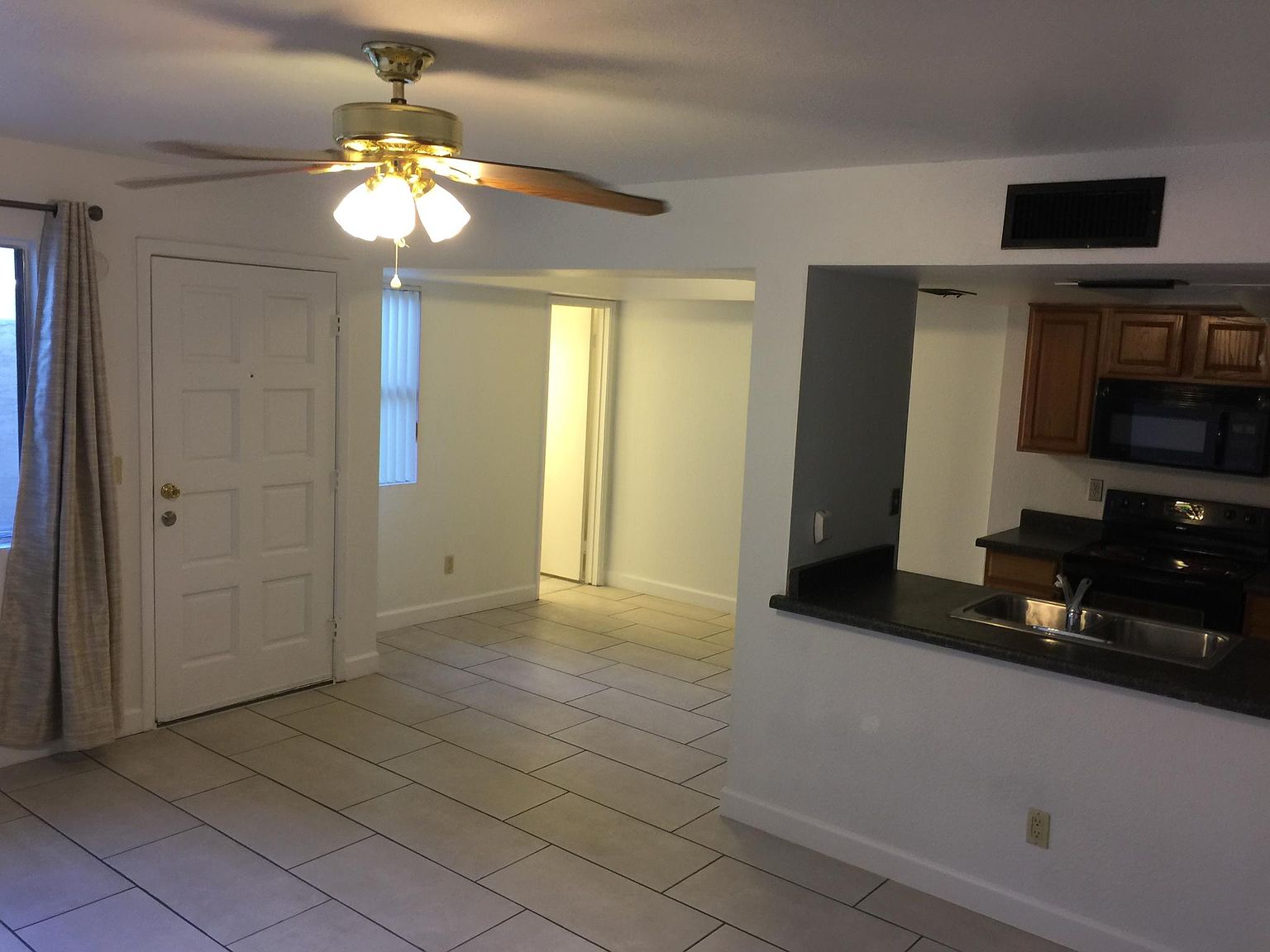 5308 W Redfield Rd photo 2