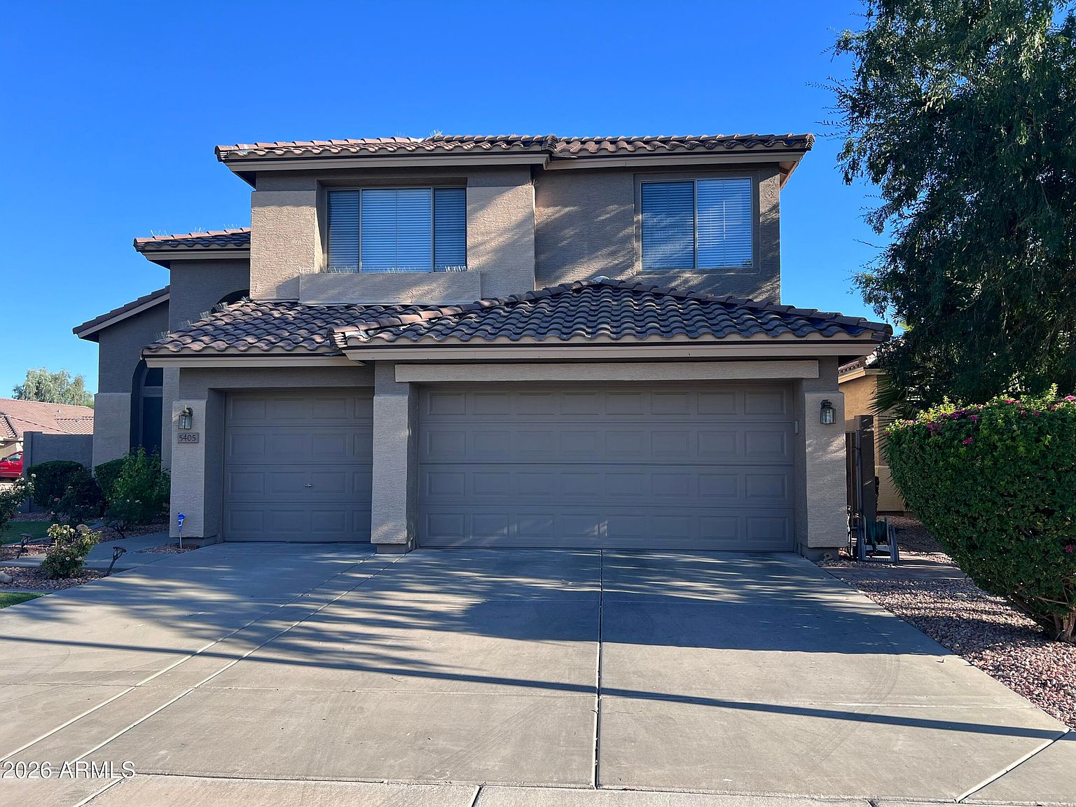 5405 W Angela Dr Glendale, AZ 85308 photo 2
