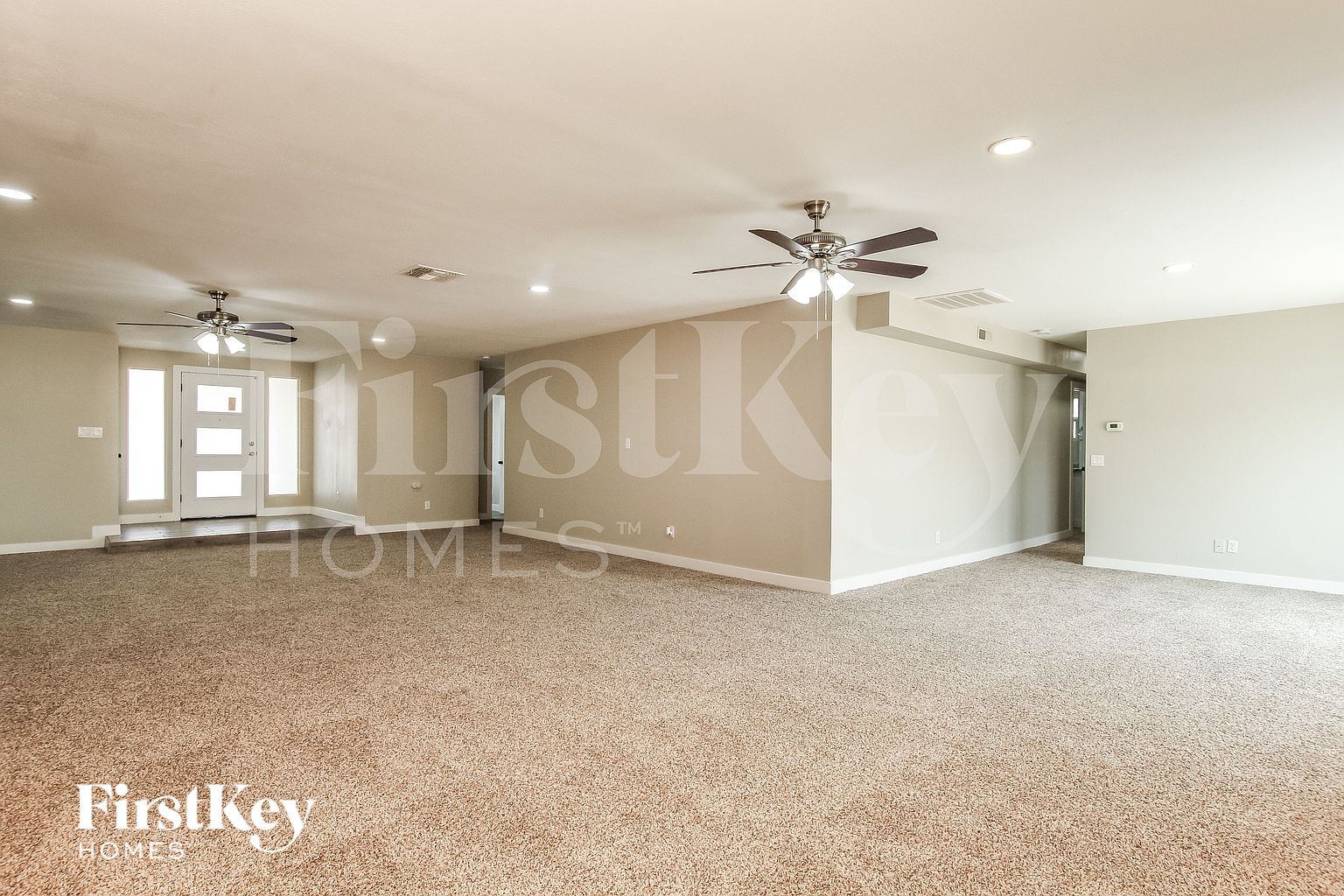 8038 W Windrose Dr Peoria, AZ 85381 photo 3