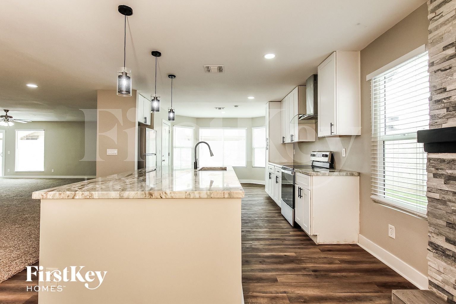 8038 W Windrose Dr Peoria, AZ 85381 photo 5