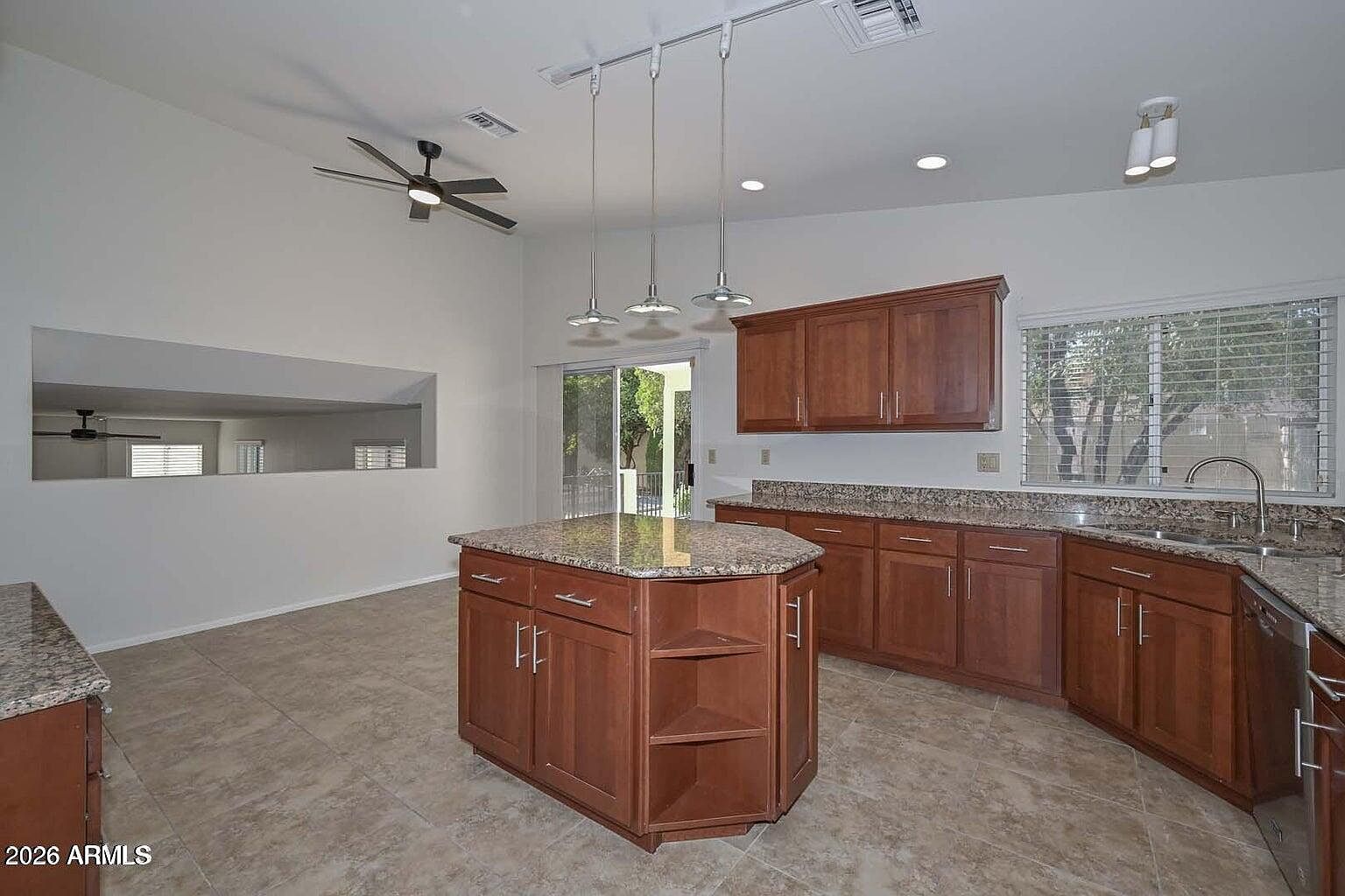 7629 W Kristal Way Glendale, AZ 85308 photo 5