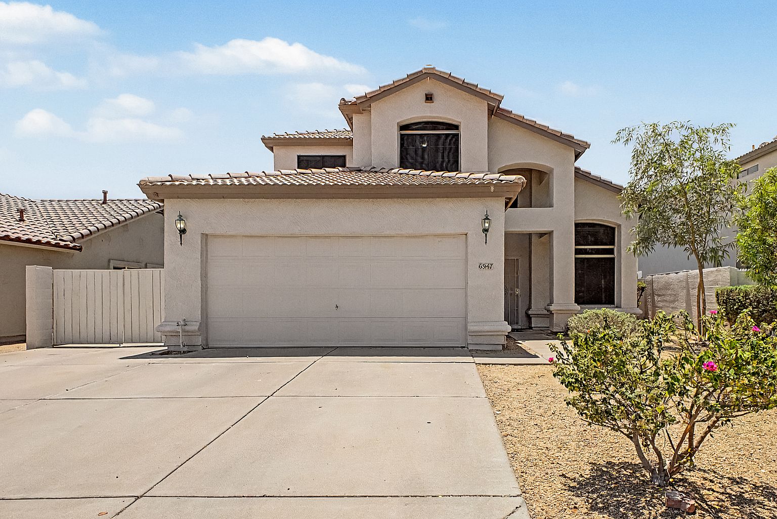 6947 W Via Del Sol Dr Glendale, AZ 85310 photo 3