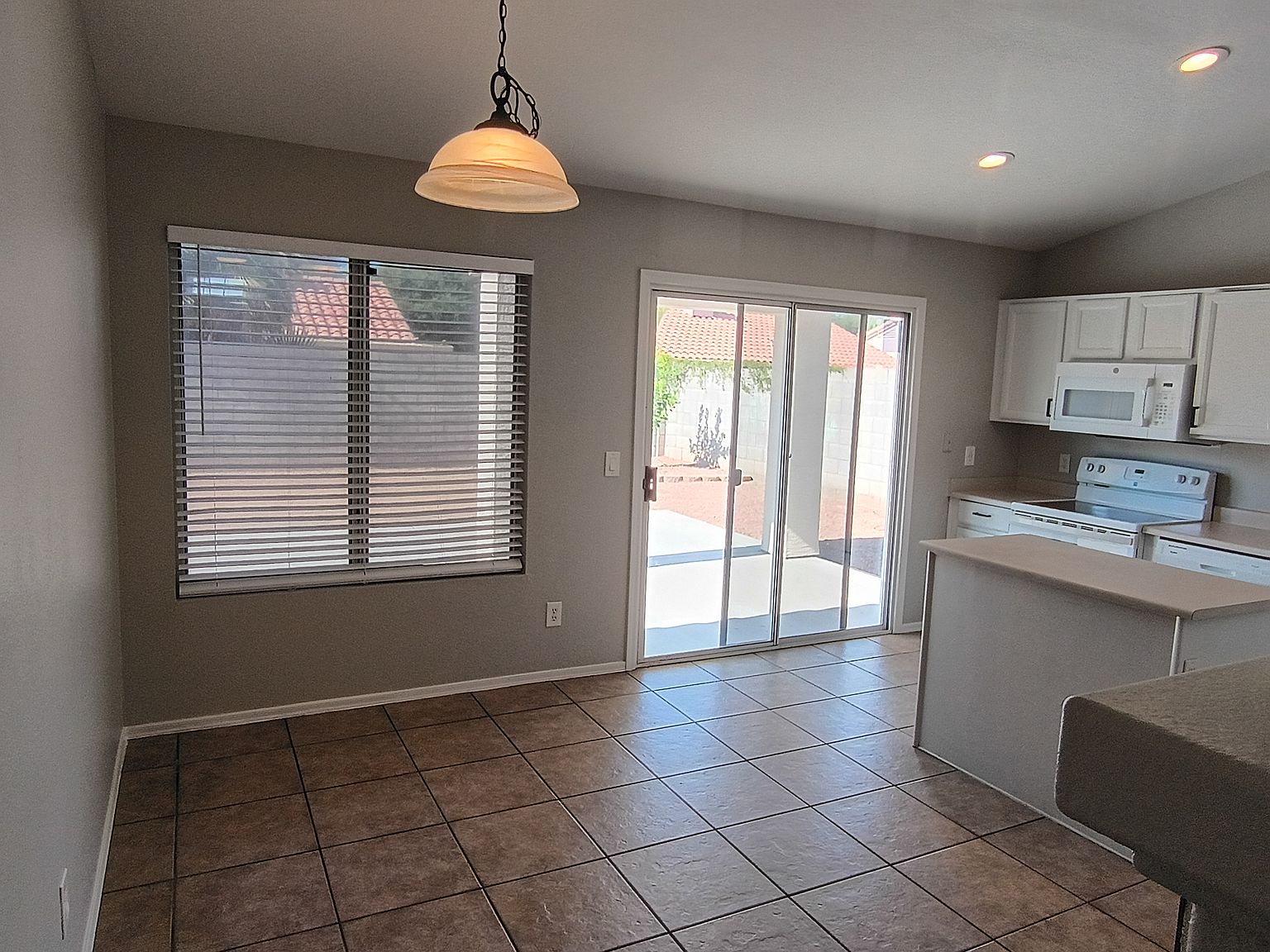 9155 W Michelle Dr photo 4
