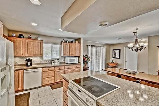 13211 W Jadestone Dr photo 4