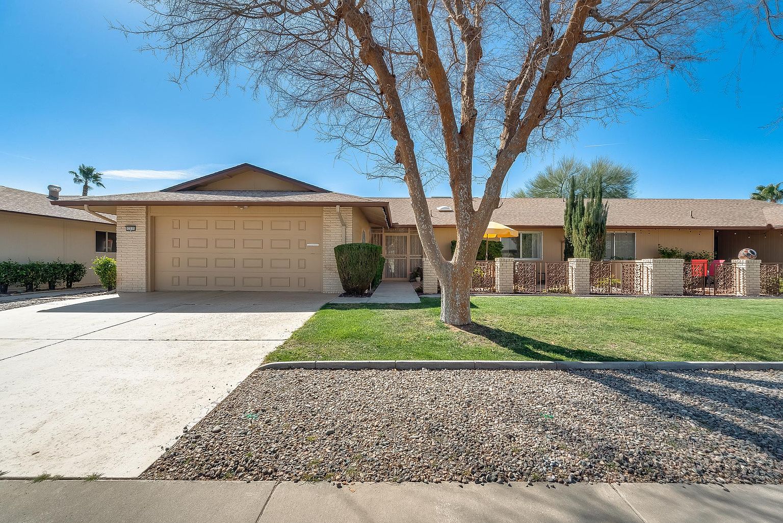 12535 W Seneca Dr photo 2