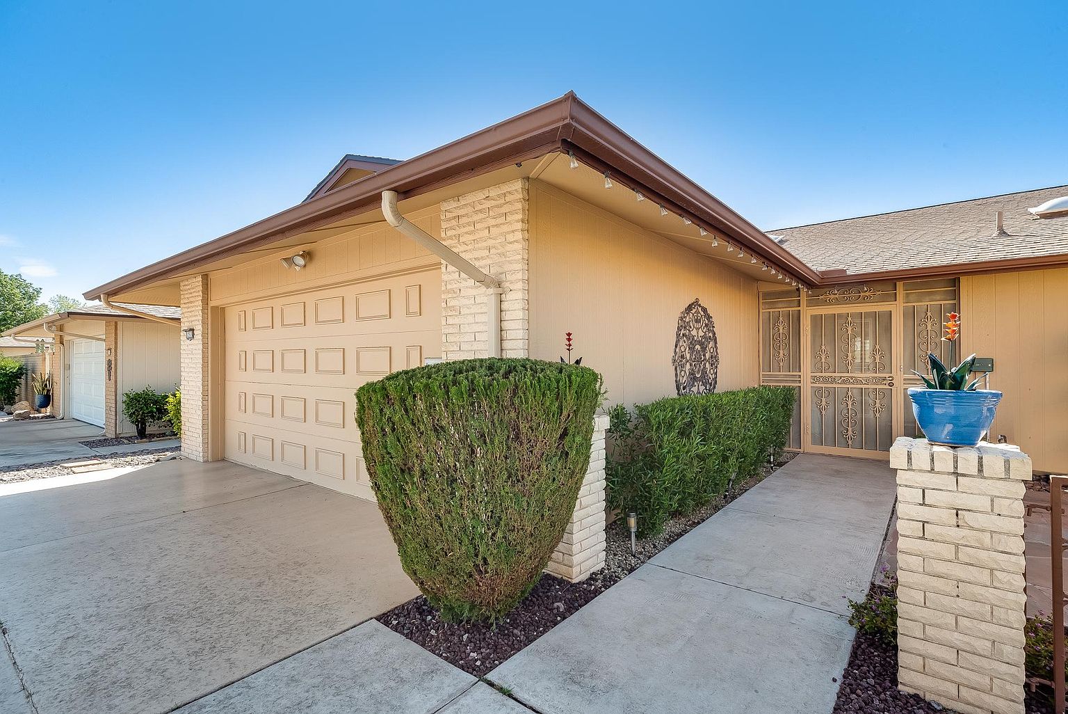 12535 W Seneca Dr photo 4