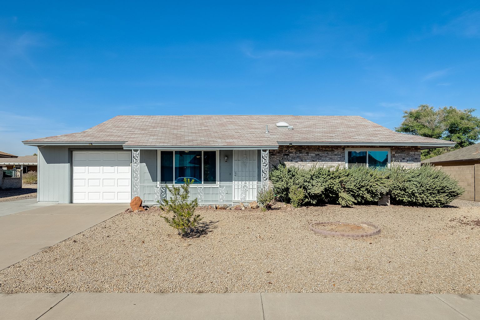 12642 W Skyview Dr Sun City West, AZ 85375 photo 2