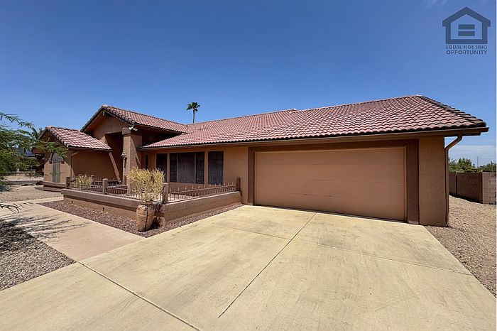 17211 N Desert Glen Dr Sun City West, AZ 85375 photo 5