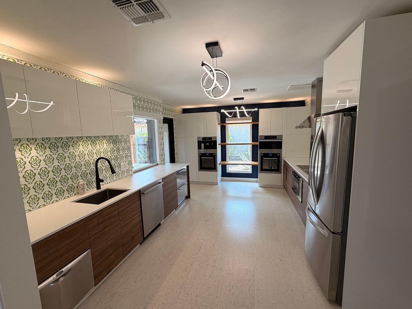 13139 W Seville Dr Sun City West, AZ 85375 photo 4