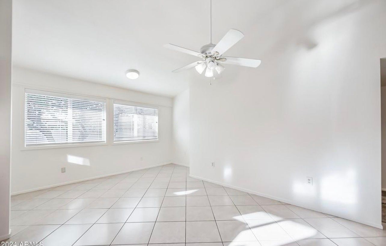 21614 N 139th Dr photo 2