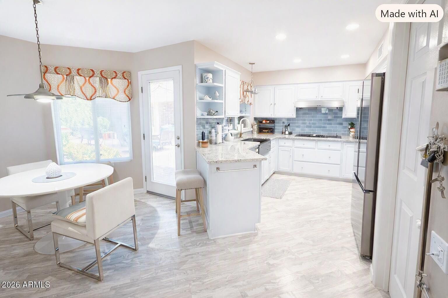 15018 W Huron Dr photo 2