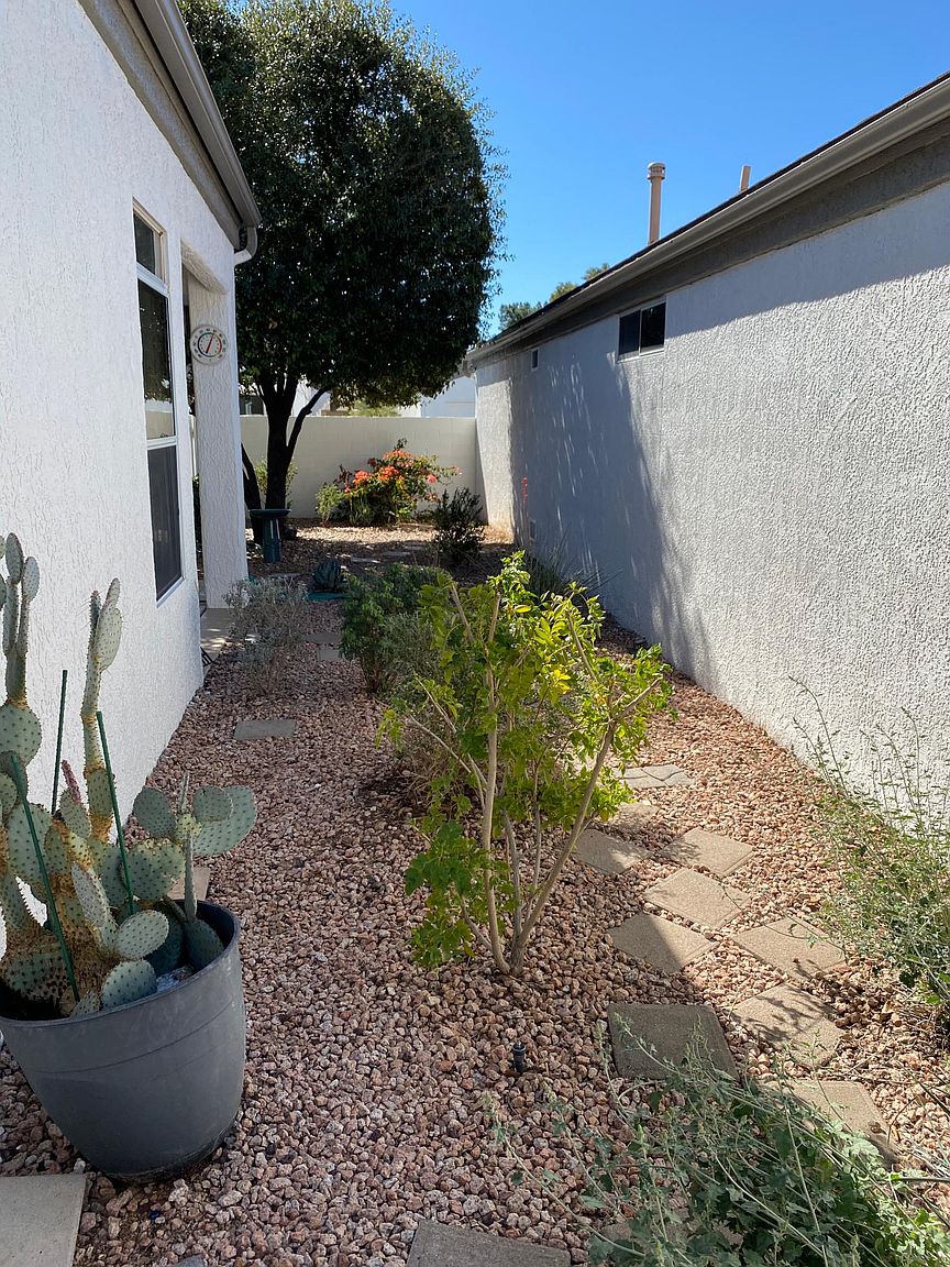 13279 W Countryside Dr photo 3