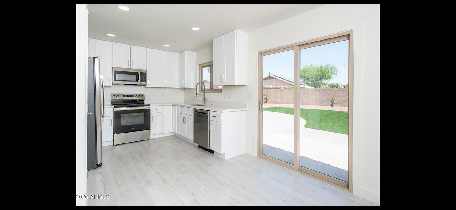 17901 N Lupine Trl photo 2