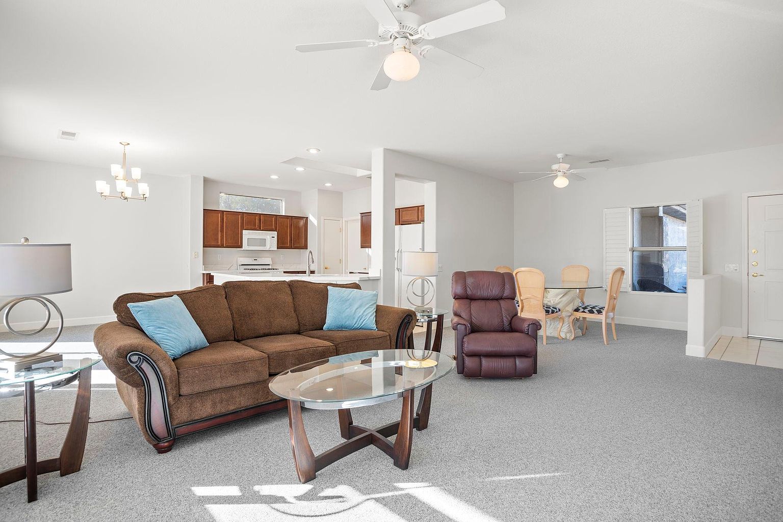 16255 W Manzanita Dr photo 3