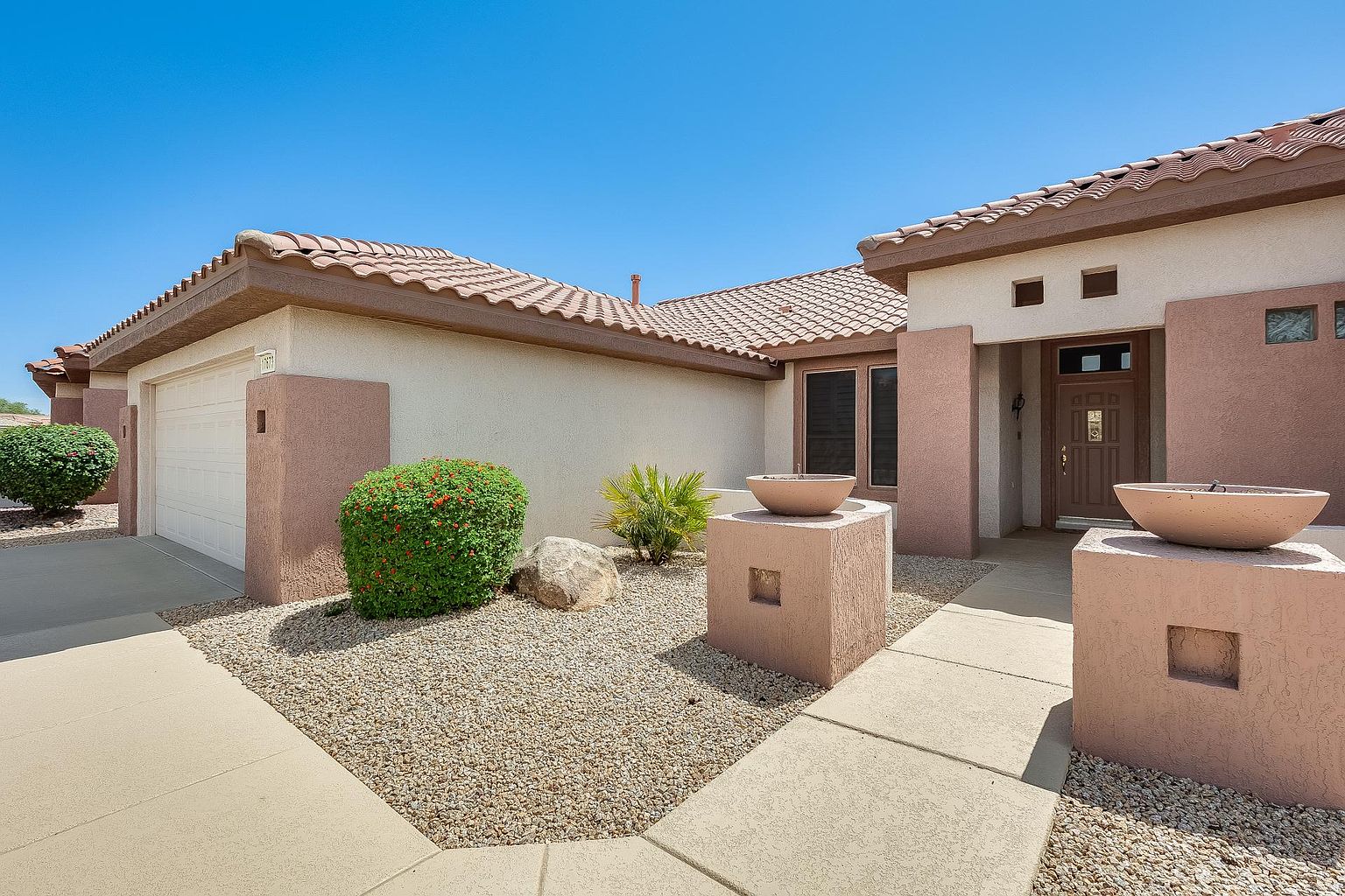 17673 N Escalante Ln photo 2