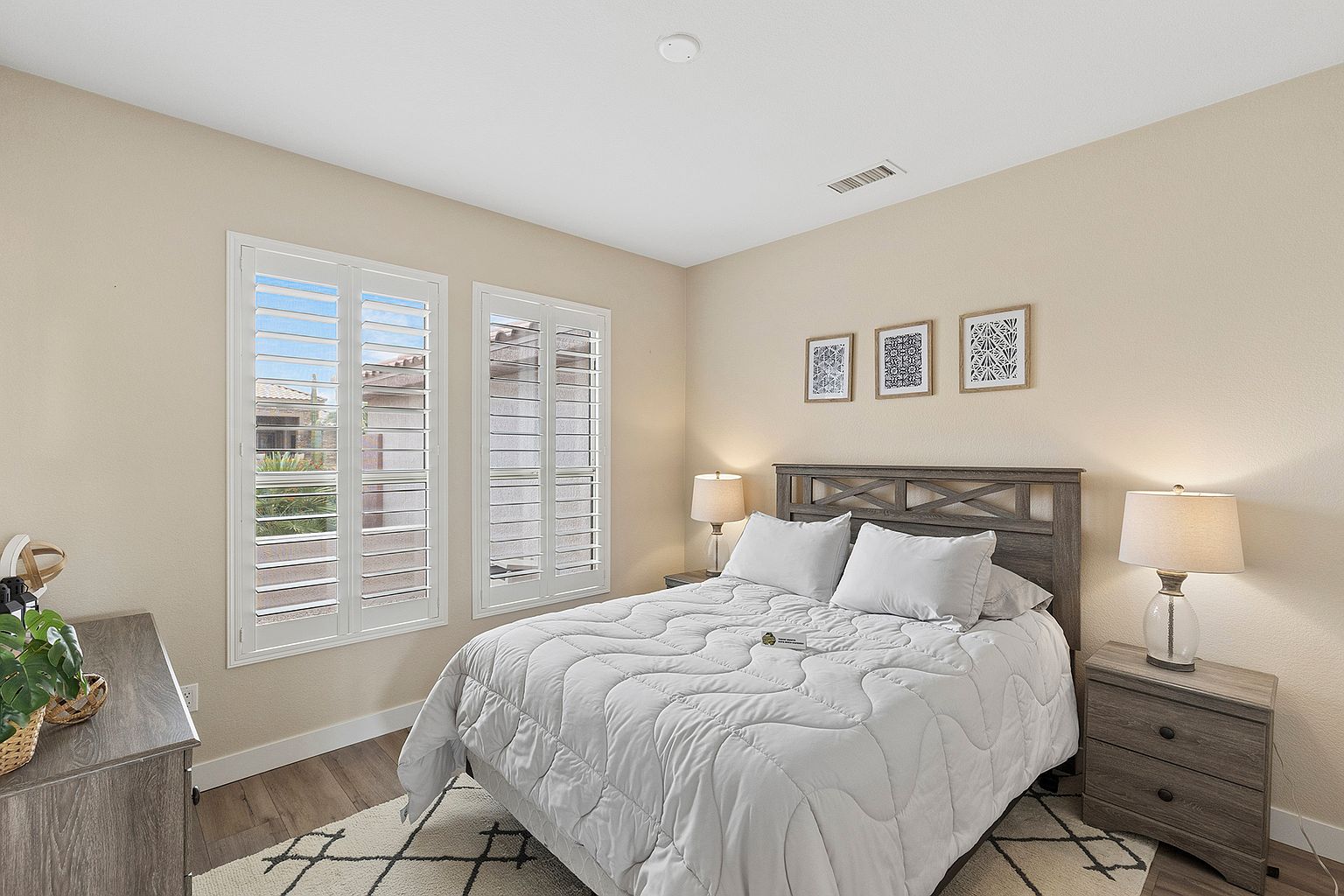 17673 N Escalante Ln photo 5