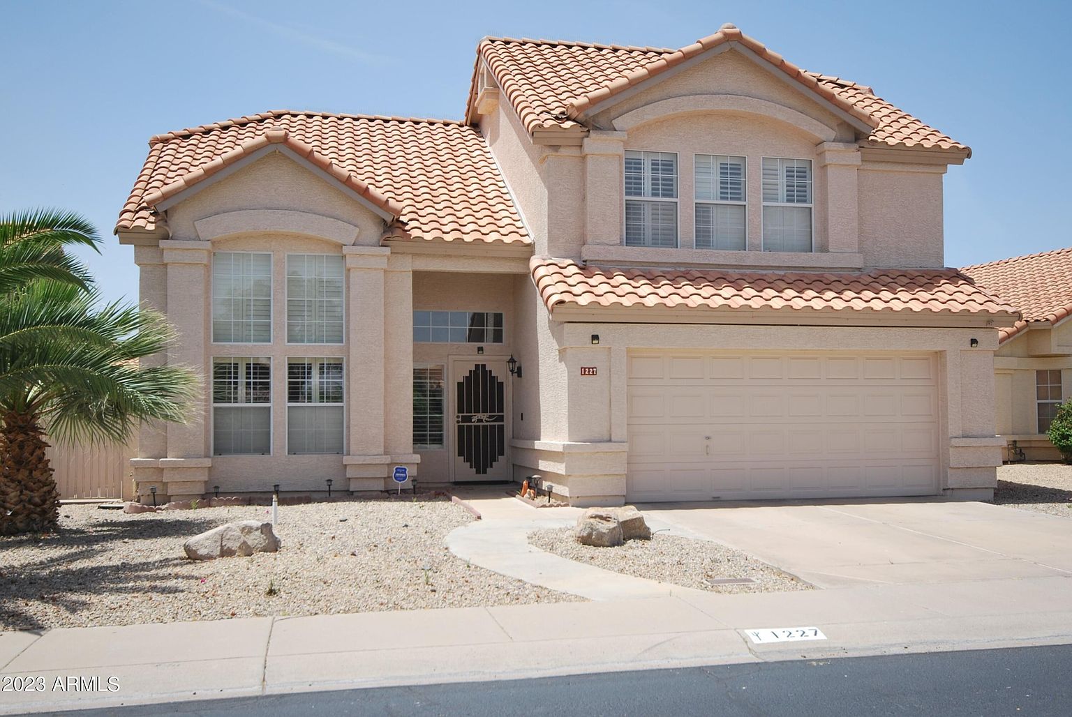 1227 E Glenhaven Dr Phoenix, AZ 85048 photo 2