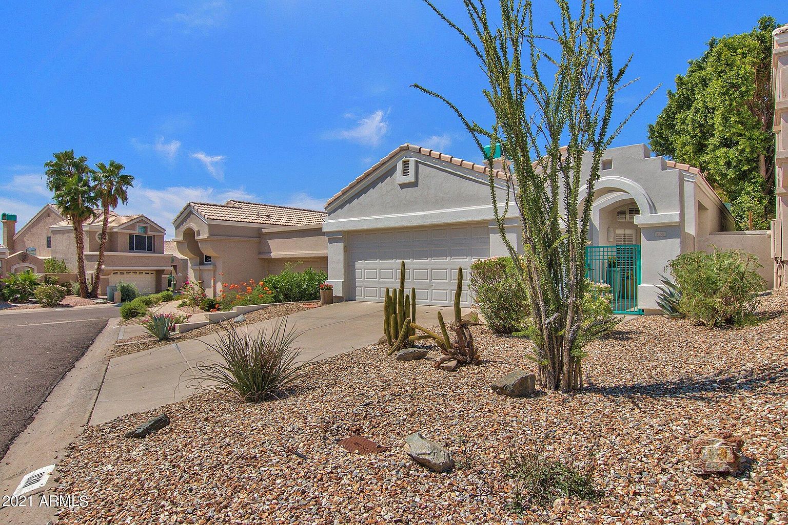 1138 E Amberwood Dr Phoenix, AZ 85048 photo 4