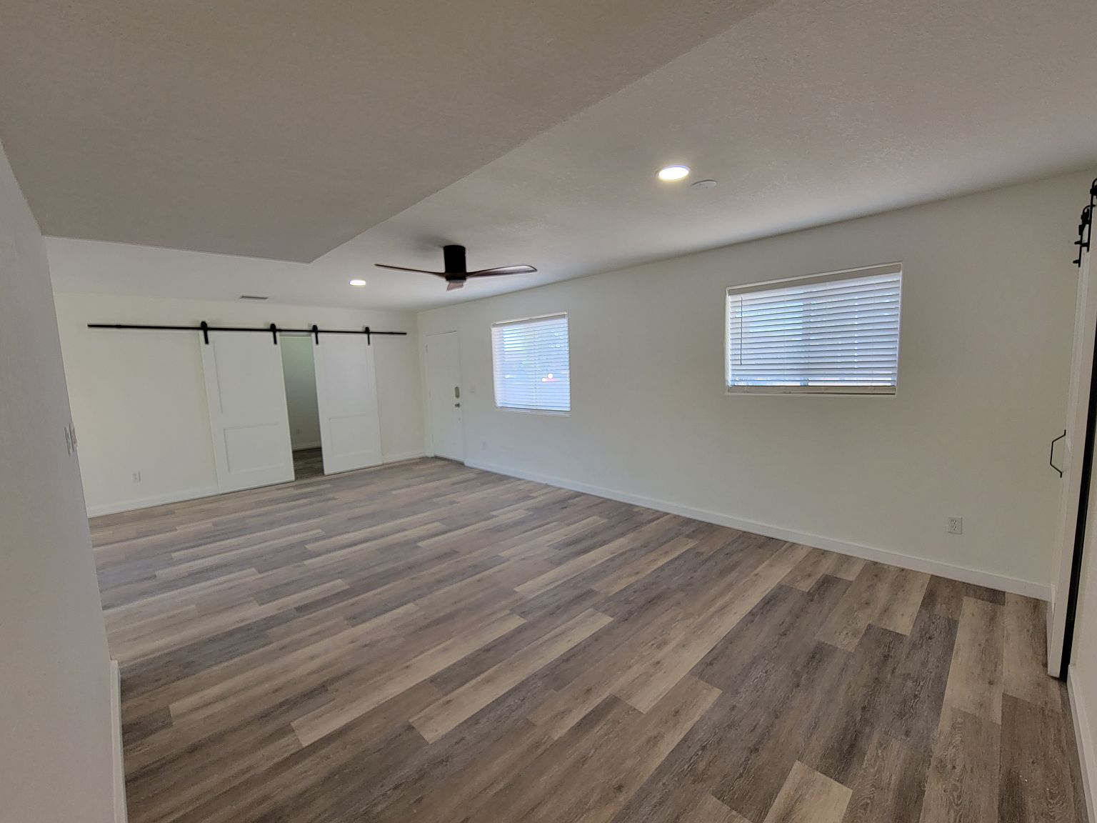 111 W Buist Ave photo 5