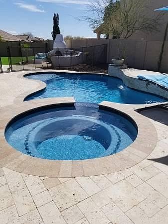 1424 E Desert Broom Way photo 2