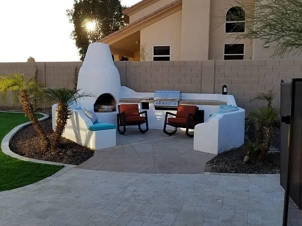 1424 E Desert Broom Way photo 3