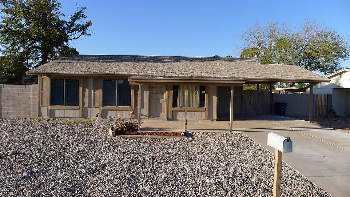 812 W Watson Dr