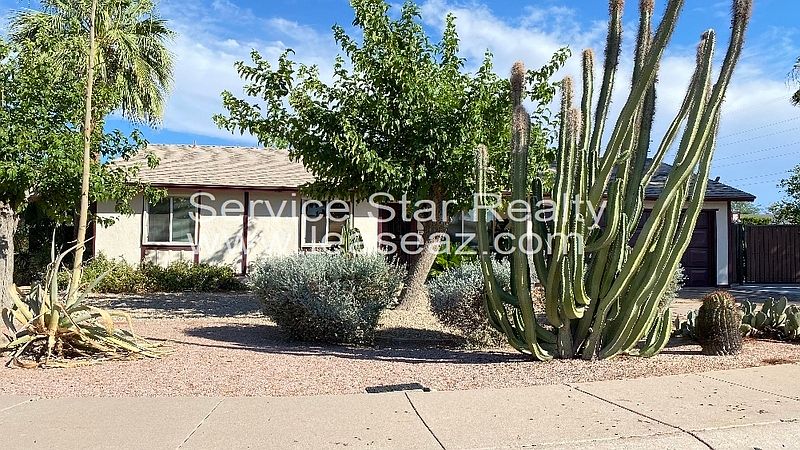 1223 W Oxford Dr photo 4