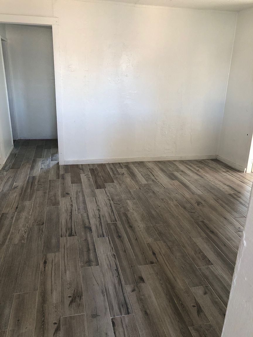 9215 S Calle Sahuaro photo 2