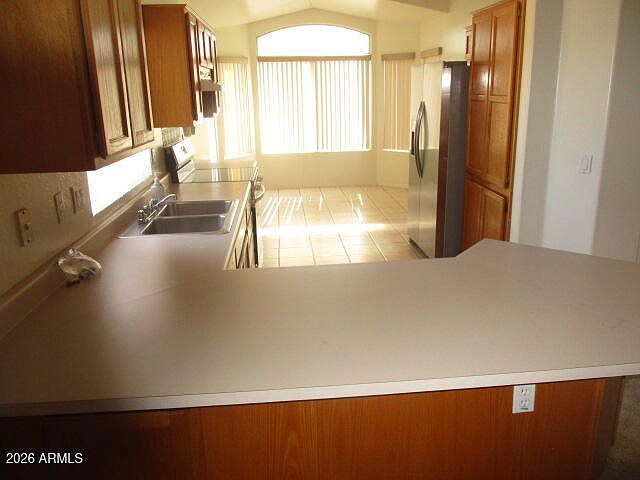7228 S Roberts Rd photo 5
