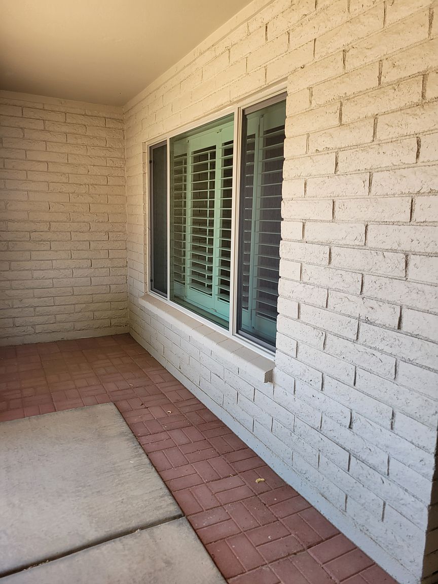 1642 E Carmen St photo 5