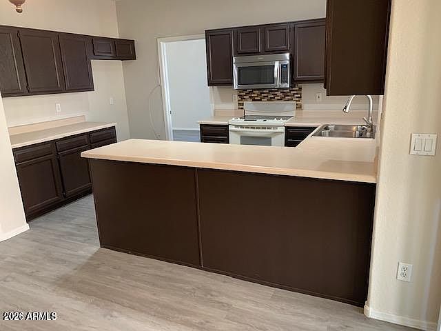 442 W El Freda Rd Tempe, AZ 85284 photo 3