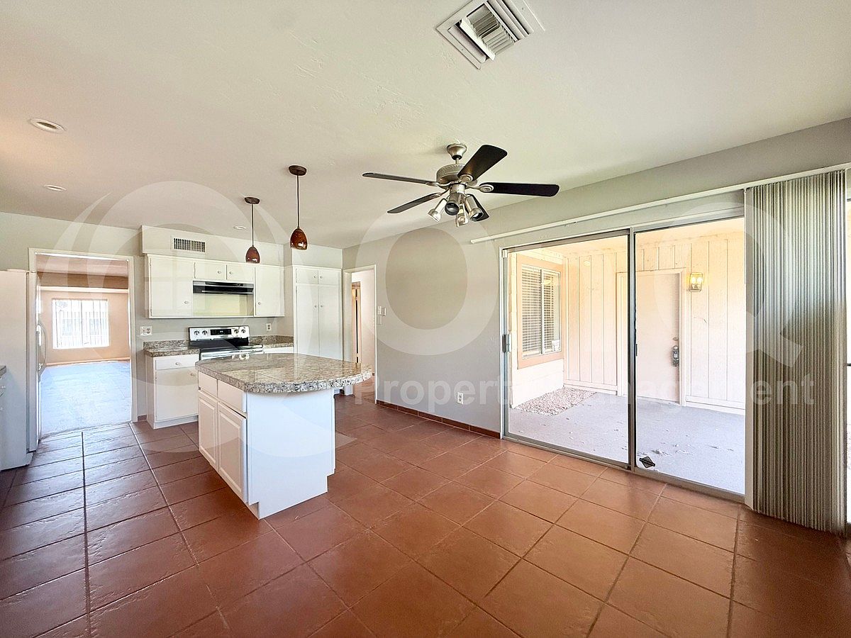 4950 E Lake Point Cir photo 5