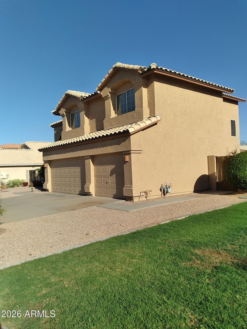 1167 W Lisa Ln