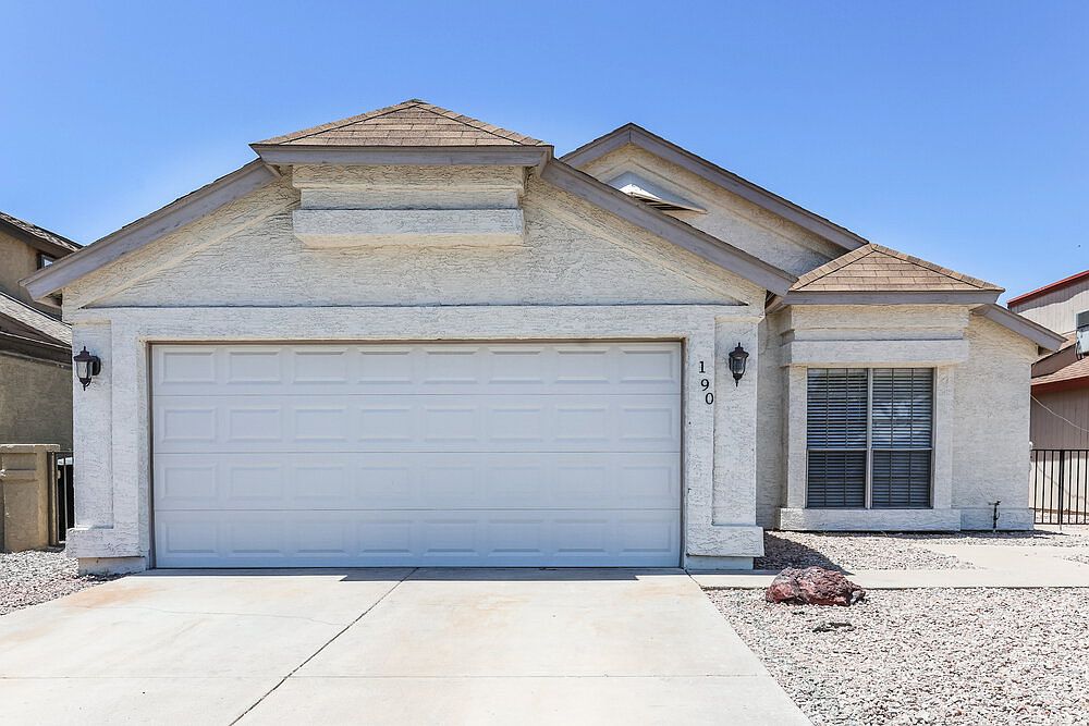 190 S Los Feliz Dr Chandler, AZ 85226 photo 2