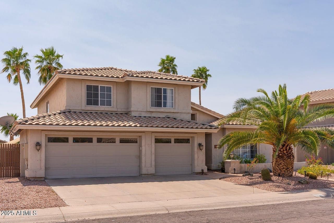 2701 E Bighorn Ave photo 2