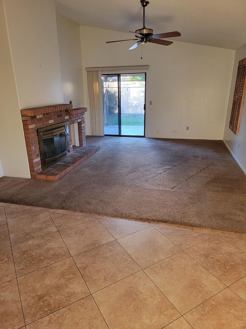 3866 E Bighorn Ave photo 4
